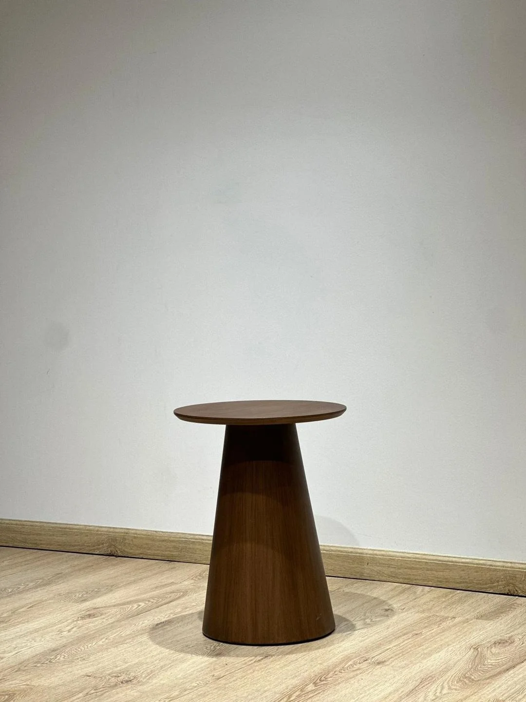 Side table 02